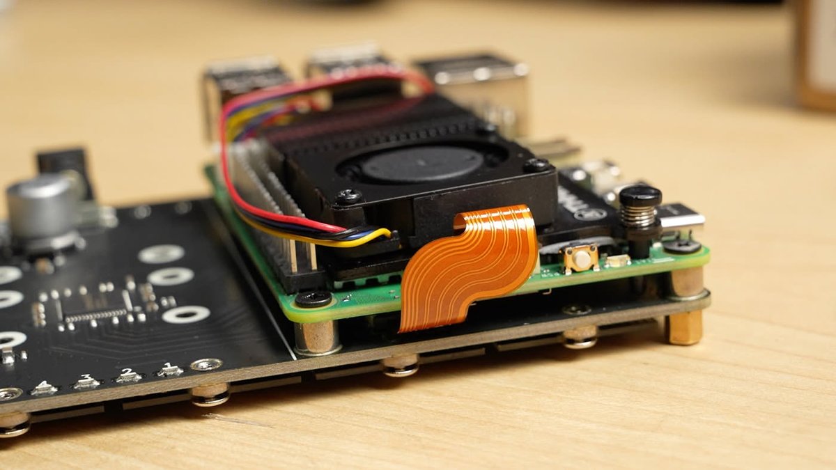 New Raspberry Pi 5 Active-Cooler + NVMe VESA Case Lands (3D-Printable)