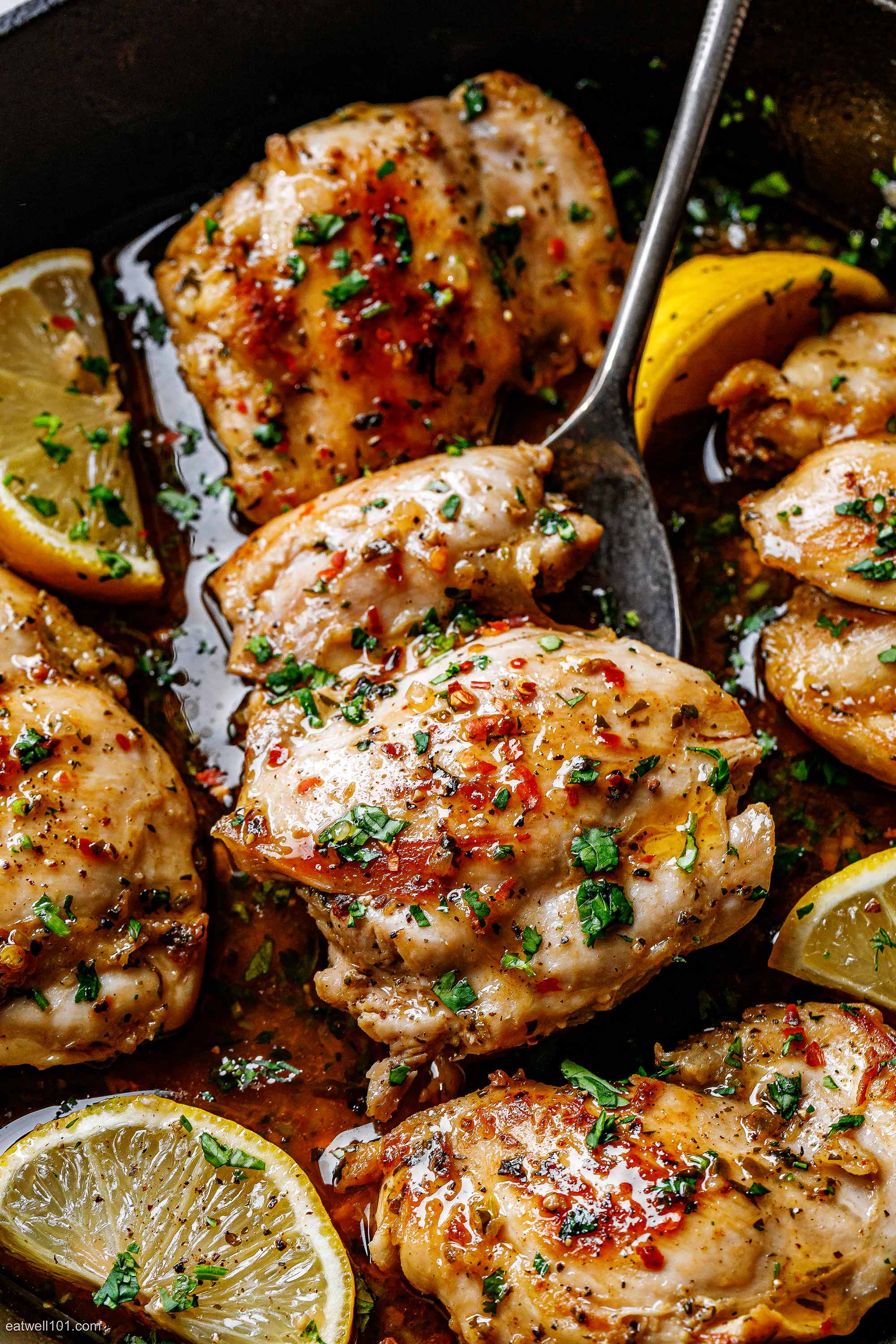Lemon-Herb Baked Chicken Thighs with Roasted Asparagus