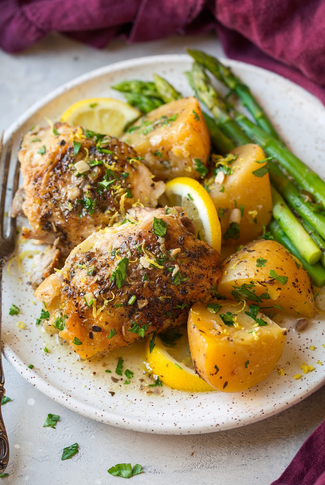 Mediterranean Diet Food List: What to Eat + 40 Recipes for 2026