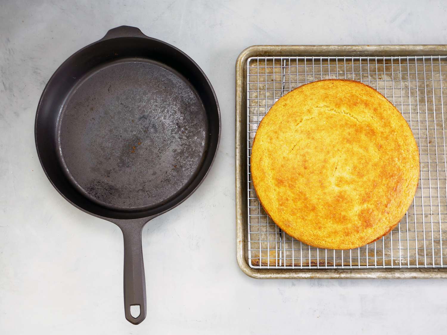 Cast iron skillet
