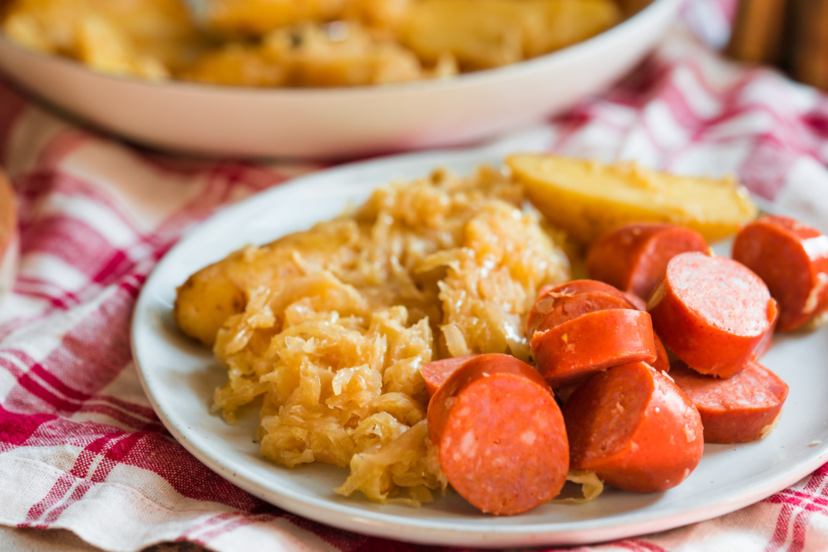 22 German Recipes for Oktoberfest: Schnitzel, Bratwurst, Spätzle & Beer-Hall Classics