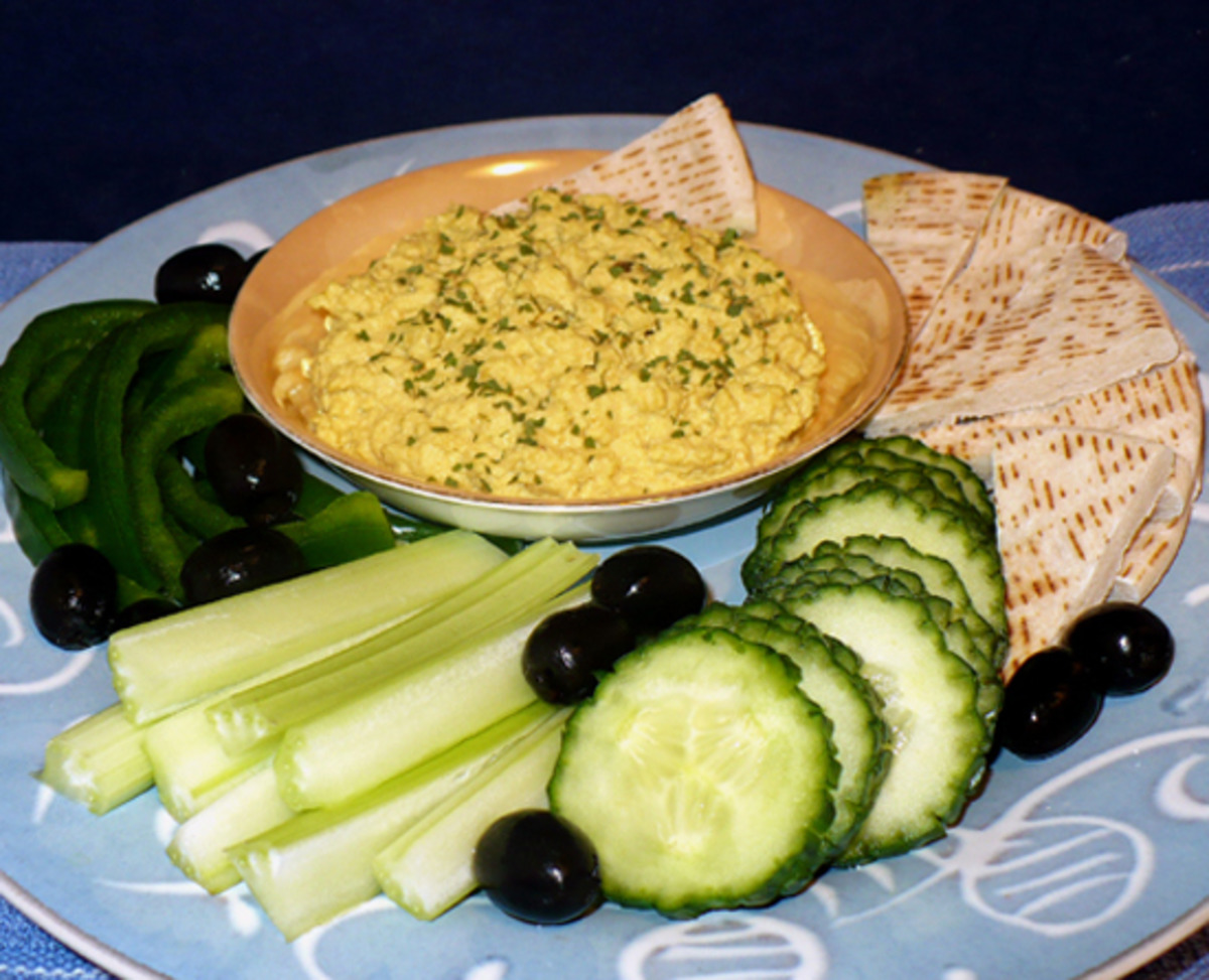 20 Lebanese Recipes: Hummus, Tabbouleh, Kibbeh, Fatteh & Mezze Feasts at Home